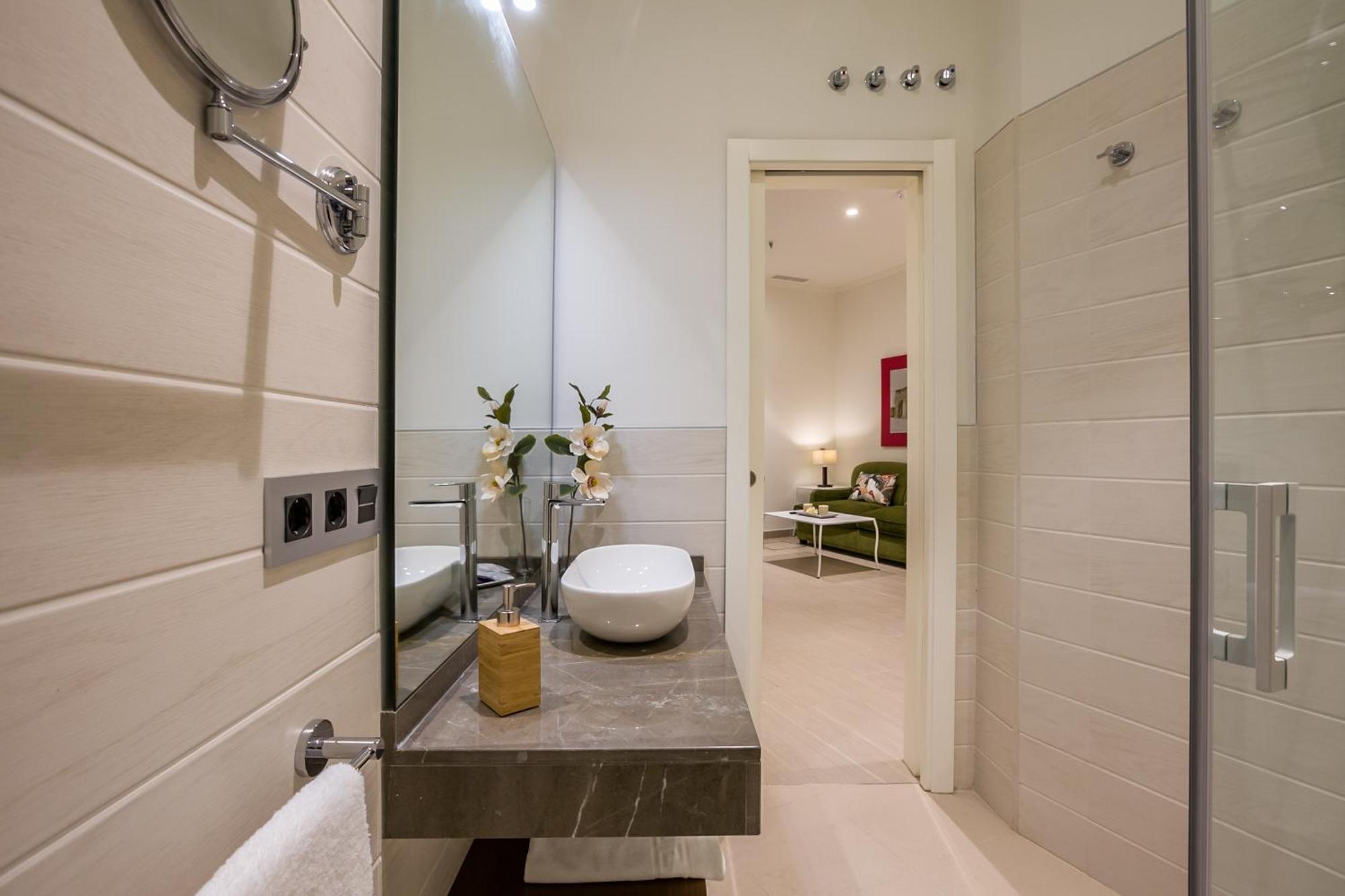 Welldone Cathedral Suites Sevilla Pokoj fotografie